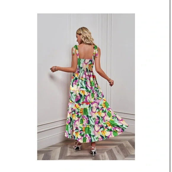 Vibrant Maxi Dress - Picture 3 of 4